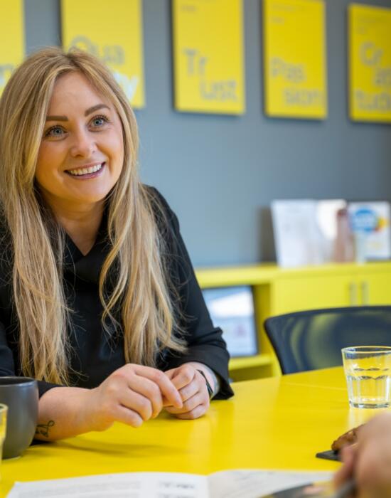 Lemon outsourcing specialist supporting client operations